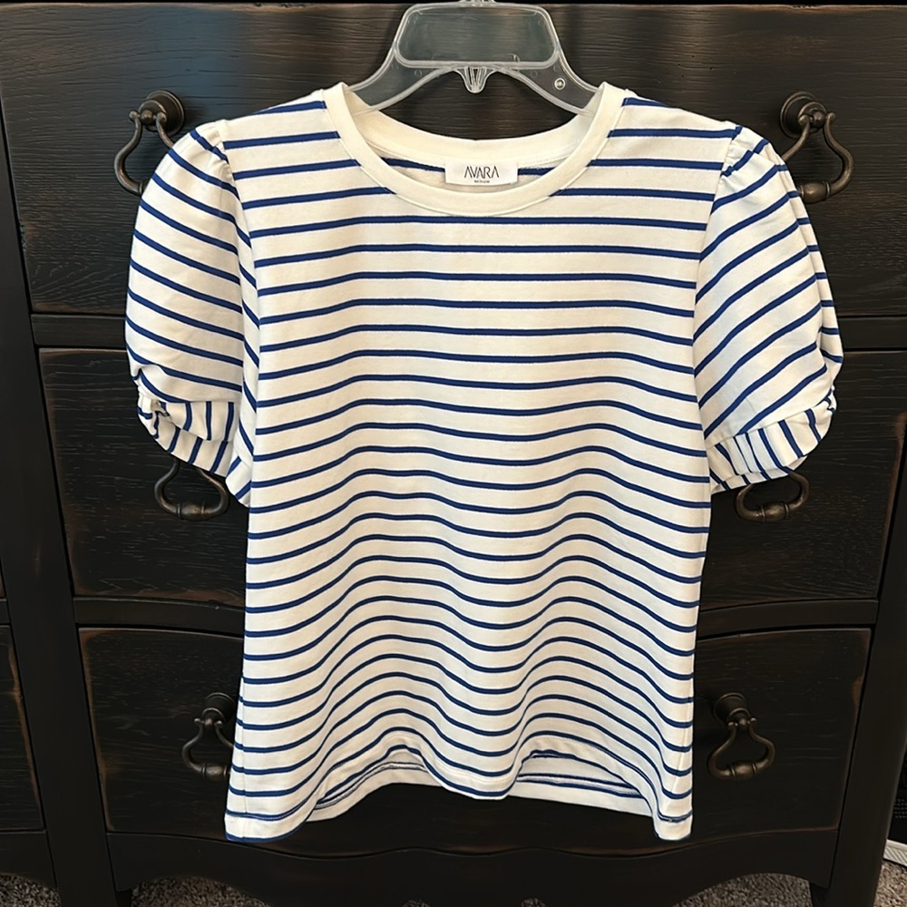 Avara Striped Knotted Sleeve T Shirt NWT